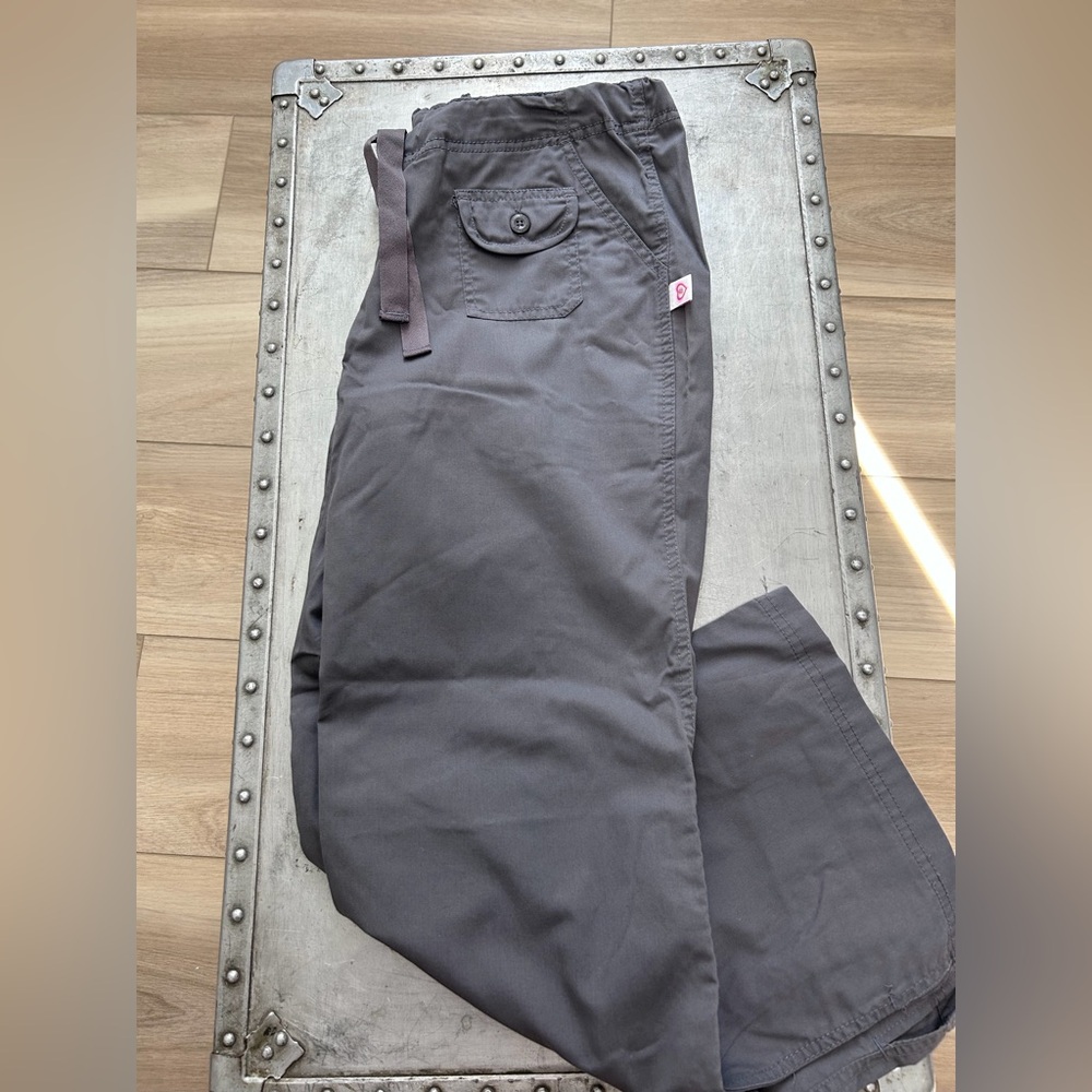 Woman’s Gray Casual Pants